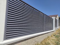 Заборы жалюзи СТАЛЬКОМПЛЕКТ